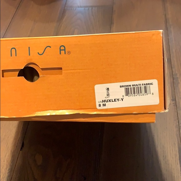 NWT Unisa Boots - Picture 6 of 6